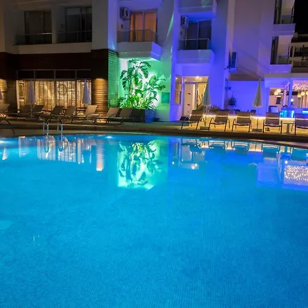 Munamar Beach Hotel 4*